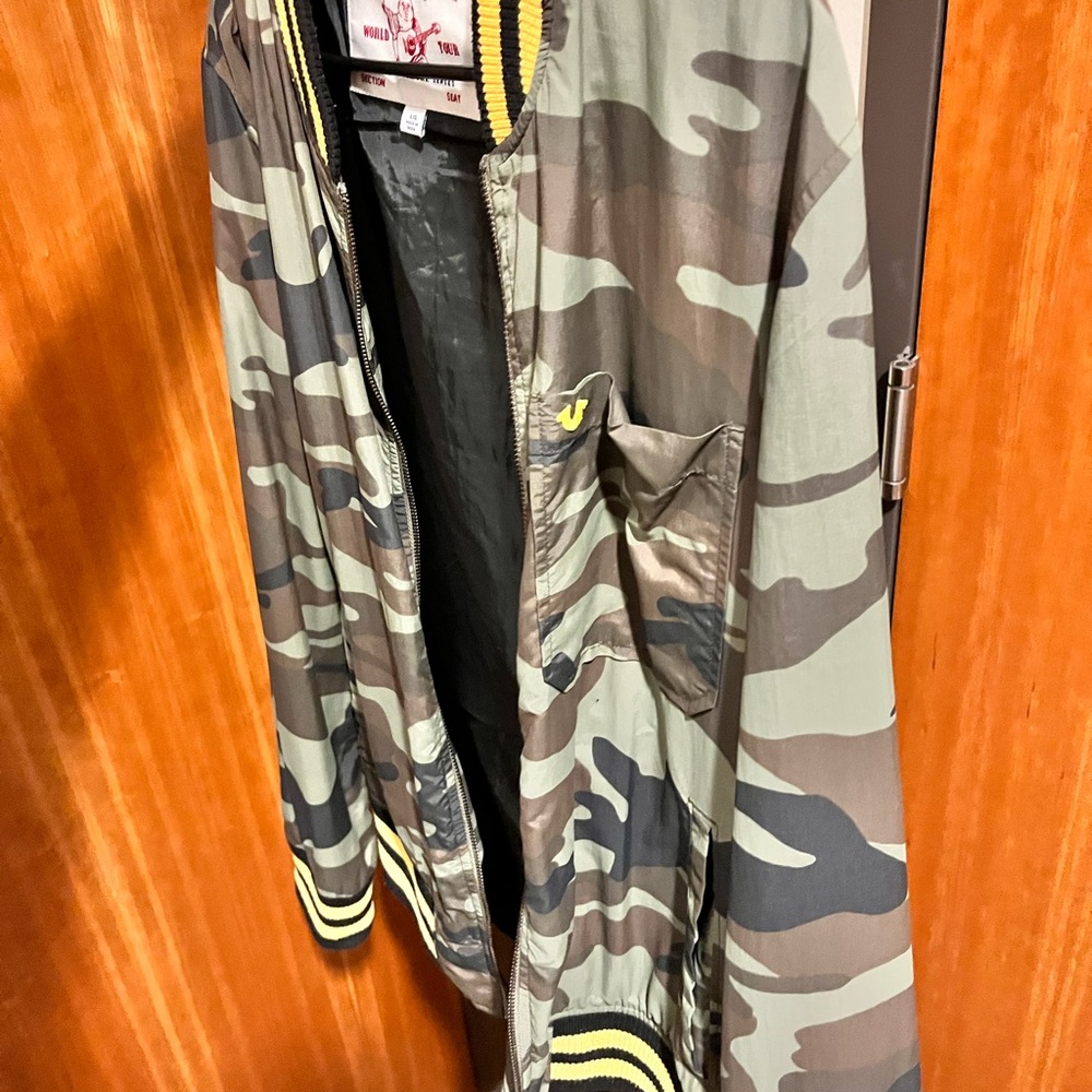 Jacket - Picture 4 of 4
